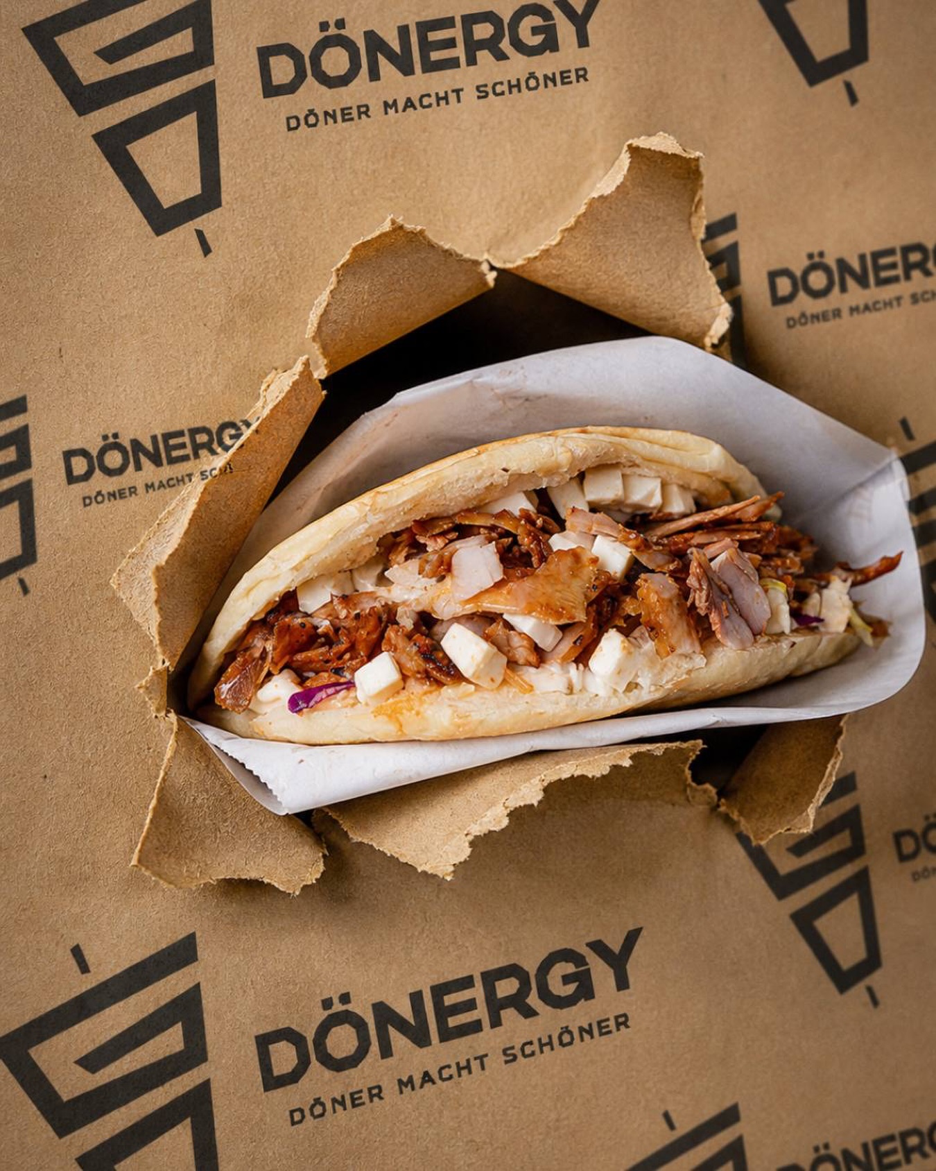 Danke Döner в фирменной бумаге DÖNERGY
