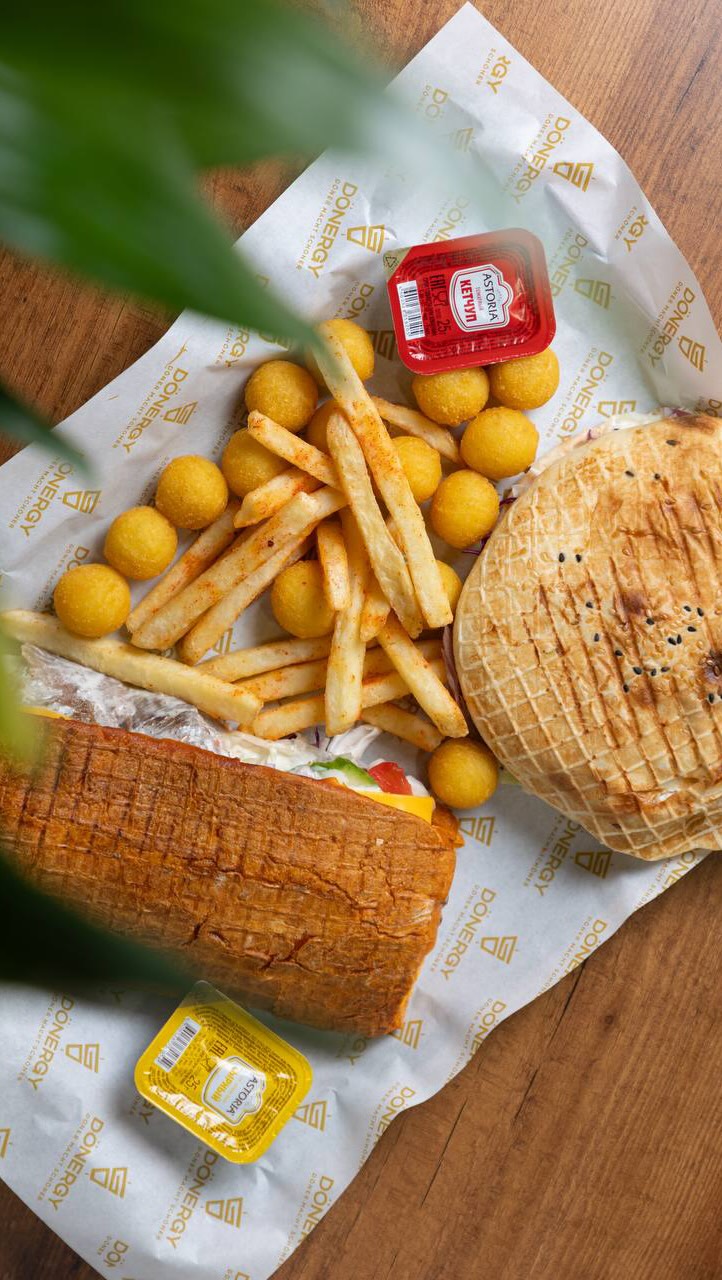 Panini Döner, фри и картофельные шарики